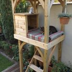 diy outside cat house Elevated wooden cat perch